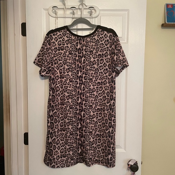 Ladies size Medium Grace & Emma Sequin Cheetah print dress-NWT - Picture 5 of 6